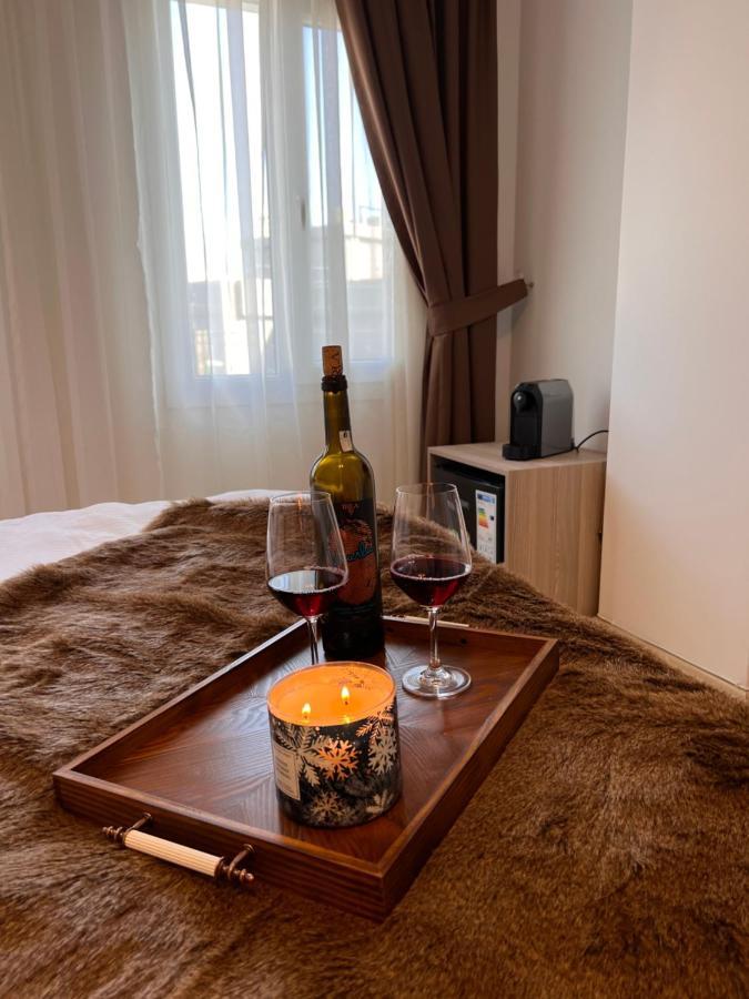 B. Equine Range Hotel Narlidere Exterior photo